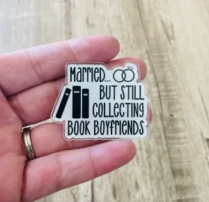 Funny romance reader book pin